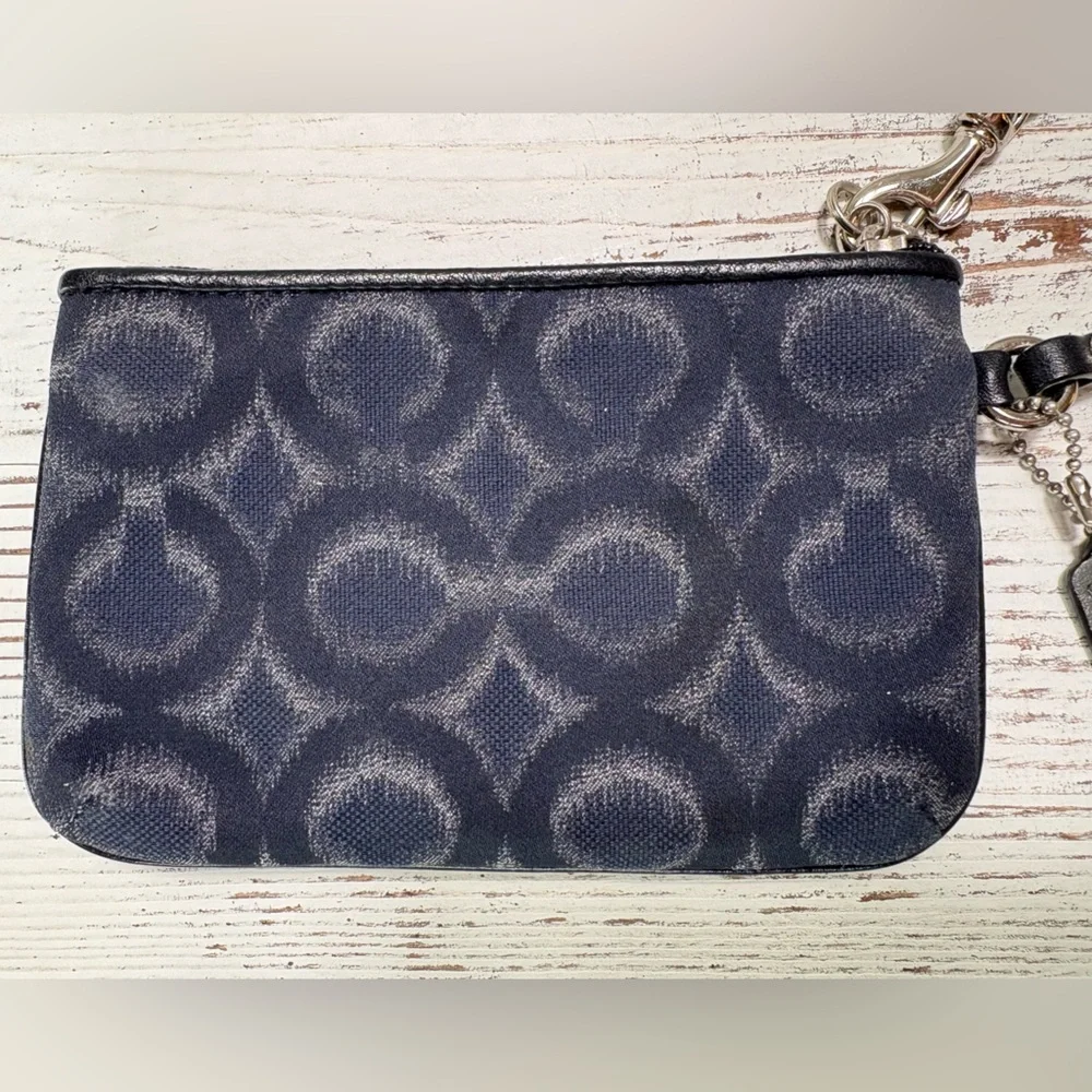 COACH Navy/Black/Gray Wristlet-Zippered Closure-Hang Tag-2 Credit Card Slits-EUC
